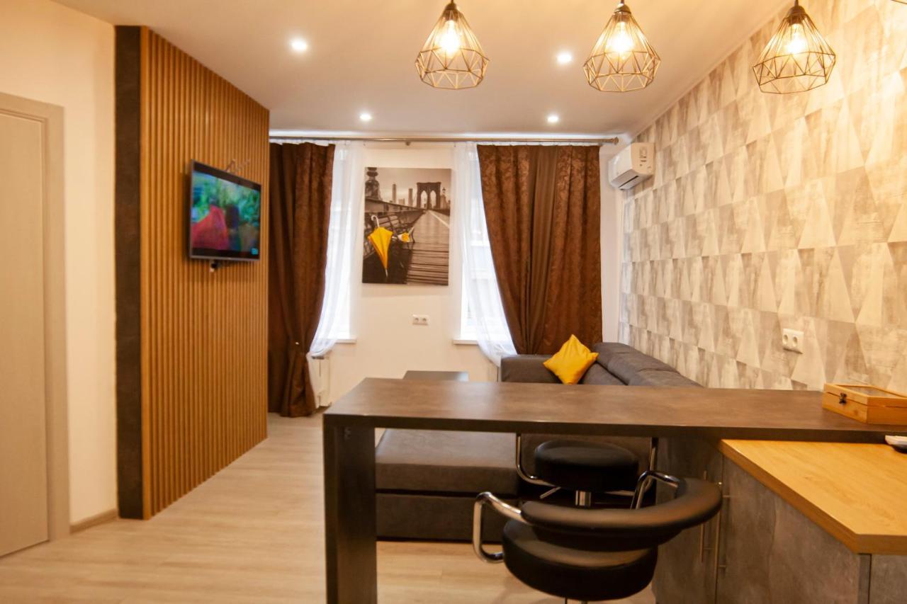 Ultra Lux 3 Rooms Apartment Near Arena City Киев Екстериор снимка