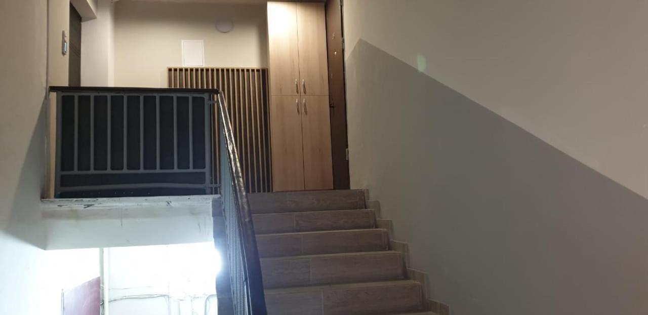 Ultra Lux 3 Rooms Apartment Near Arena City Киев Екстериор снимка